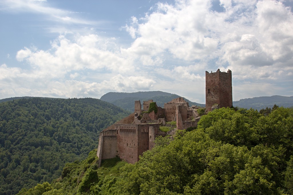 ribeauville hdr france frankrijk elzas vogezen vosges haut-rhin haut rhin Sinnplatz kasteel chateau Girsberg Saint Ulrich Haut-Ribeaupierre